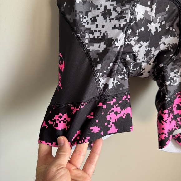 Zoot Women's Limited Edition 7" Cycling‎ Shorts Digital Camo Multicolor Large - Picture 3 of 16
